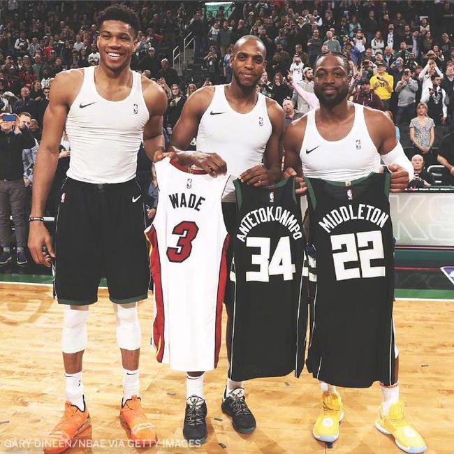 致敬的集体 致敬的集体