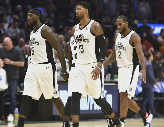 先以黑白块 先以黑白块